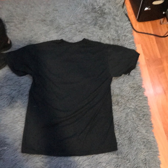 Men’s T-shirt (axe spray) - Picture 3 of 4